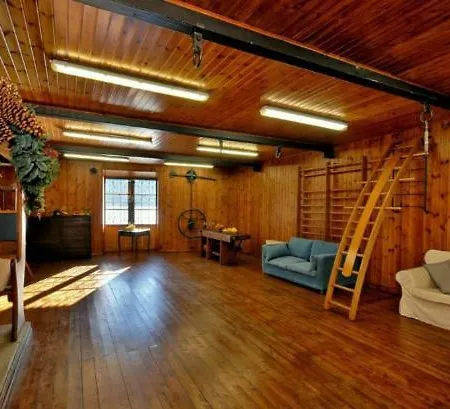 Sleeps 8 Pool